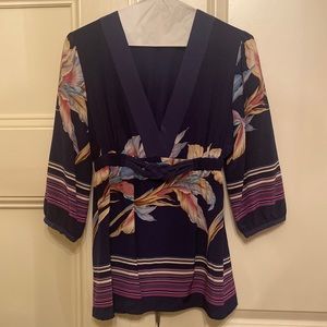 Yumi Kim silk v-neck 3/4 sleeve blouse